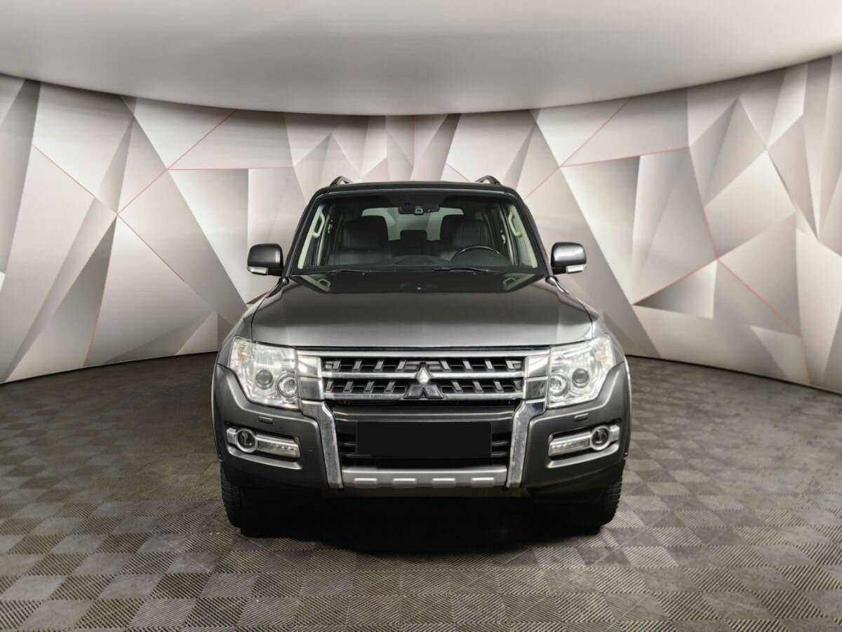 Mitsubishi Pajero 2015 года с пробегом. Фото: #6