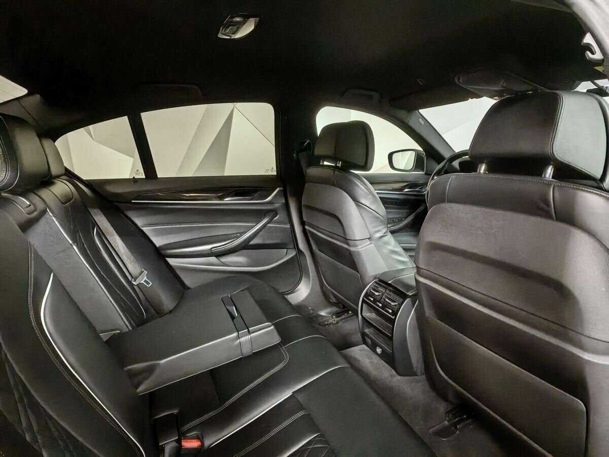 BMW 5 серии 2017 года с пробегом. Фото: #8