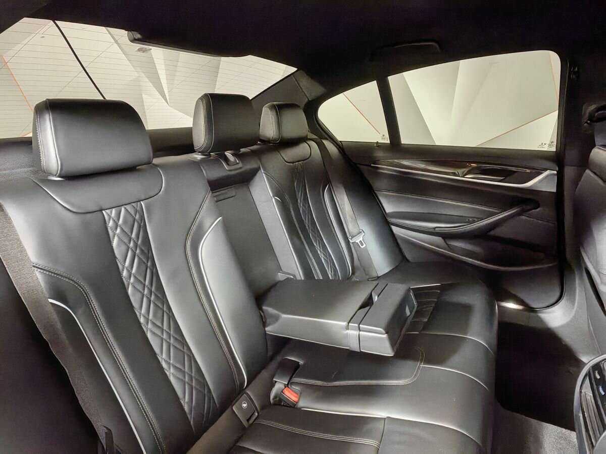 BMW 5 серии 2017 года с пробегом. Фото: #9