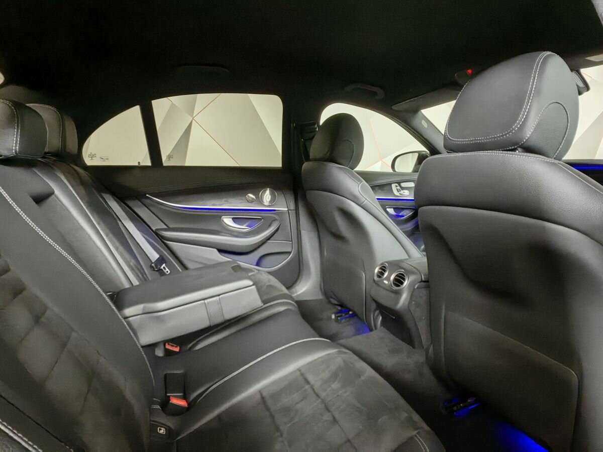 Mercedes-Benz E-Класс 2017 года с пробегом. Фото: #11