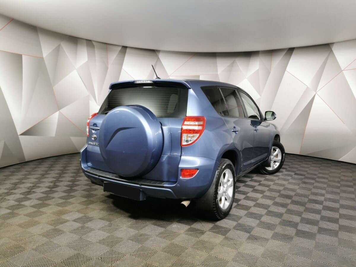 Toyota RAV4 2011 года с пробегом. Фото: #1