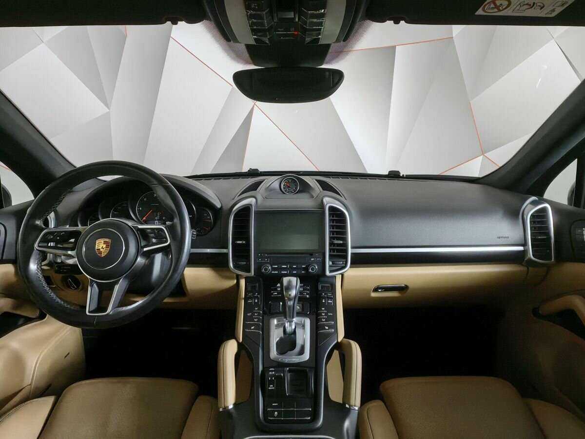 Porsche Cayenne 2018 года с пробегом. Фото: #8