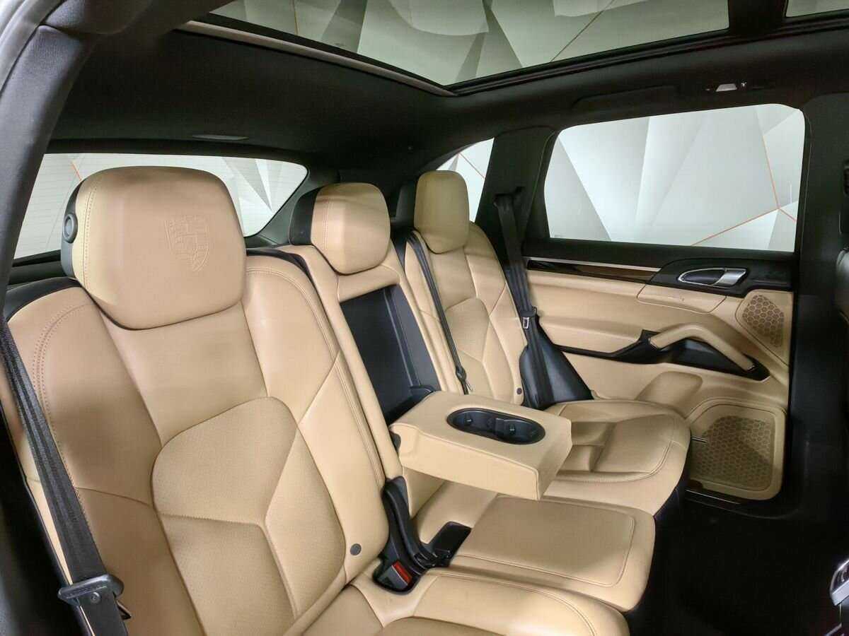 Porsche Cayenne 2018 года с пробегом. Фото: #11