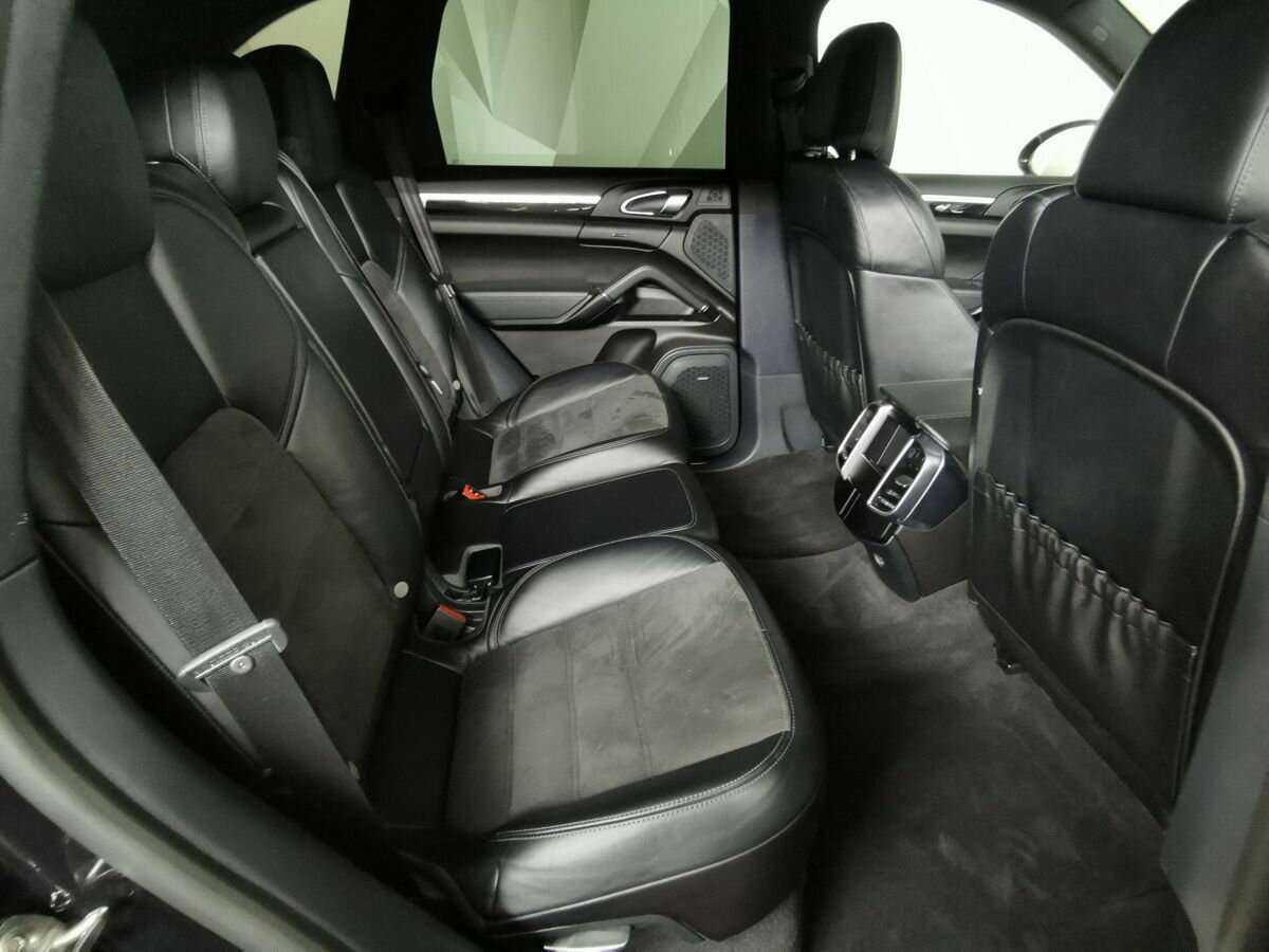 Porsche Cayenne 2017 года с пробегом. Фото: #9