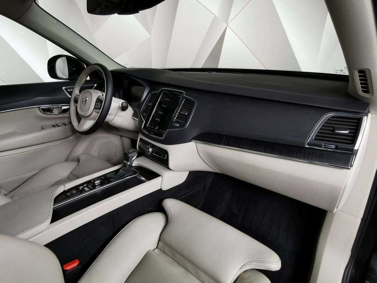 Volvo XC90 2019 года с пробегом. Фото: #8