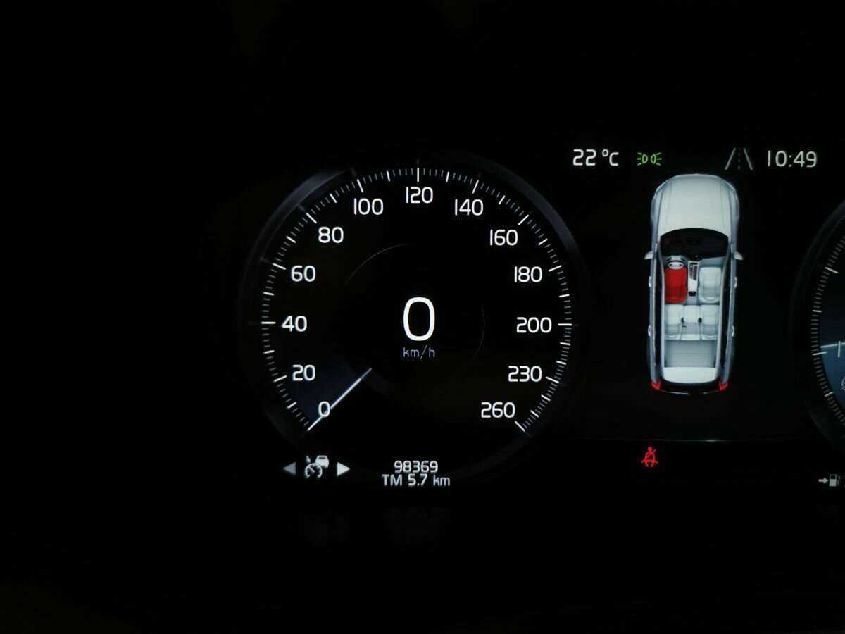 Volvo XC90 2019 года с пробегом. Фото: #12