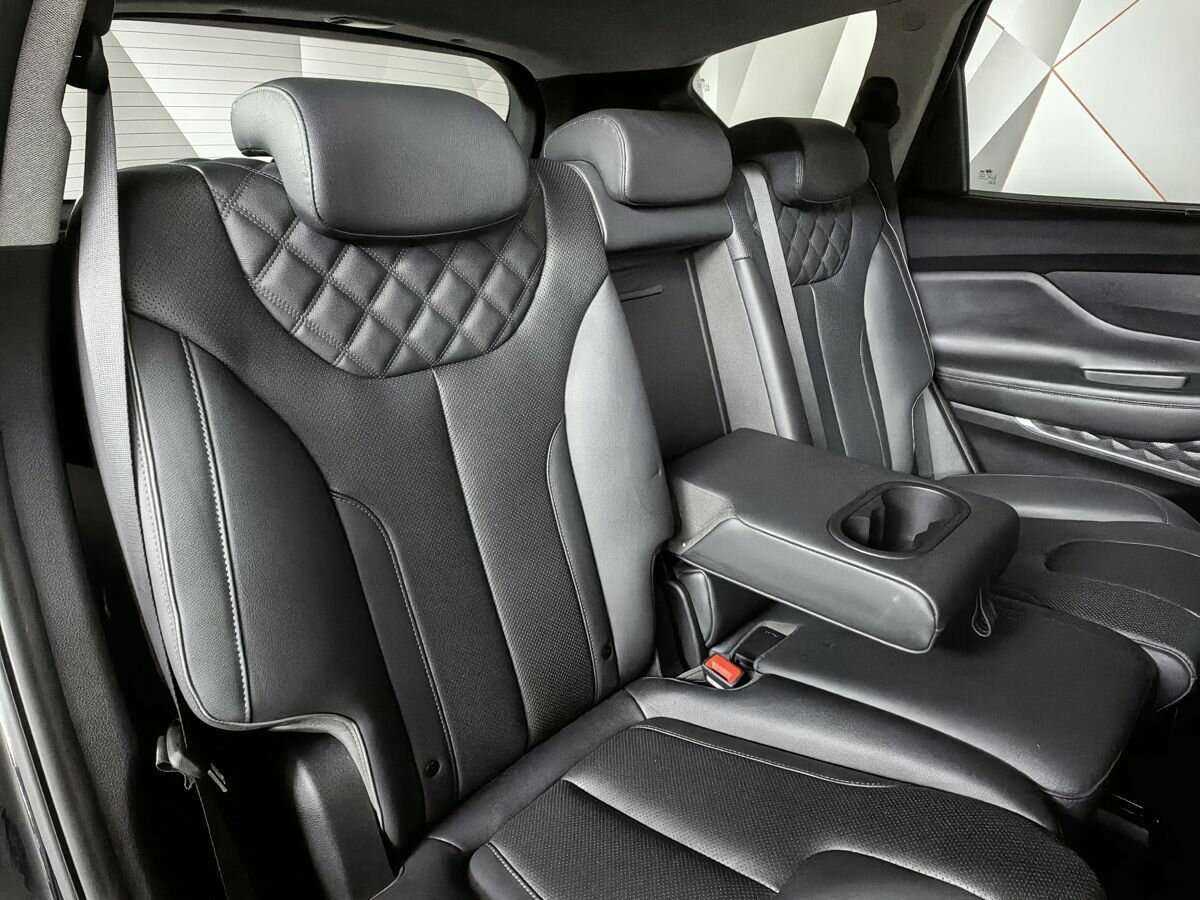 Hyundai Santa Fe 2021 года с пробегом. Фото: #11