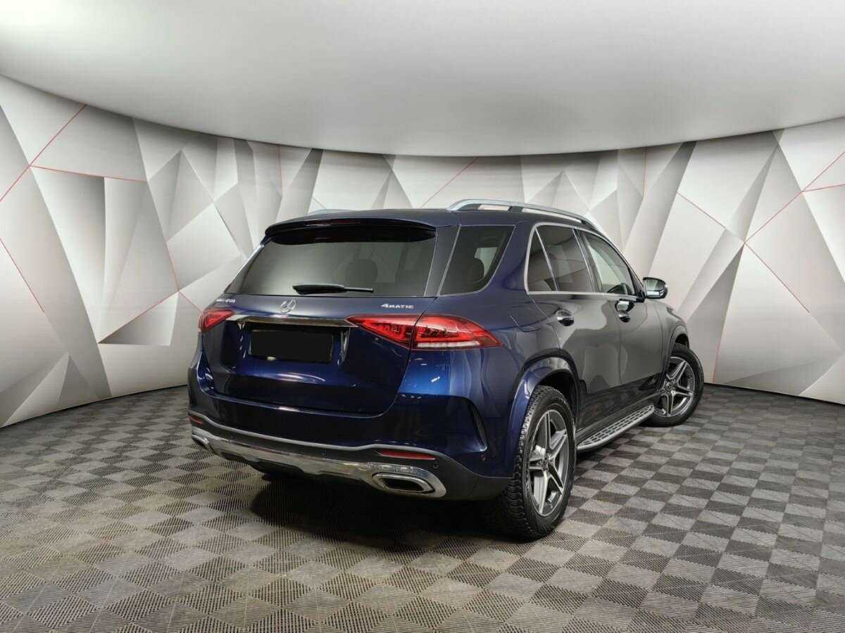 Mercedes-Benz GLE 2018 года с пробегом. Фото: #1