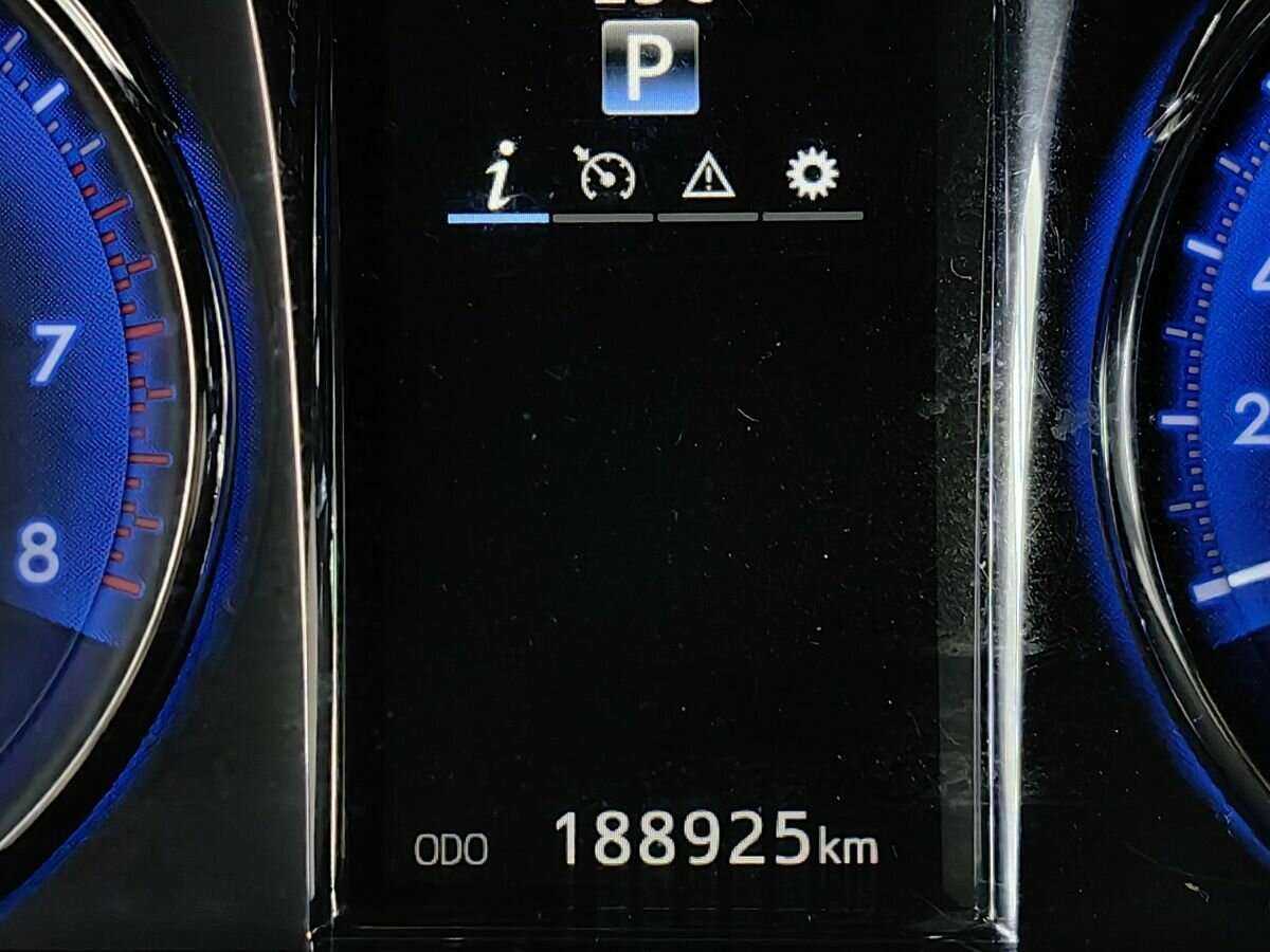 Toyota Camry 2017 года с пробегом. Фото: #13