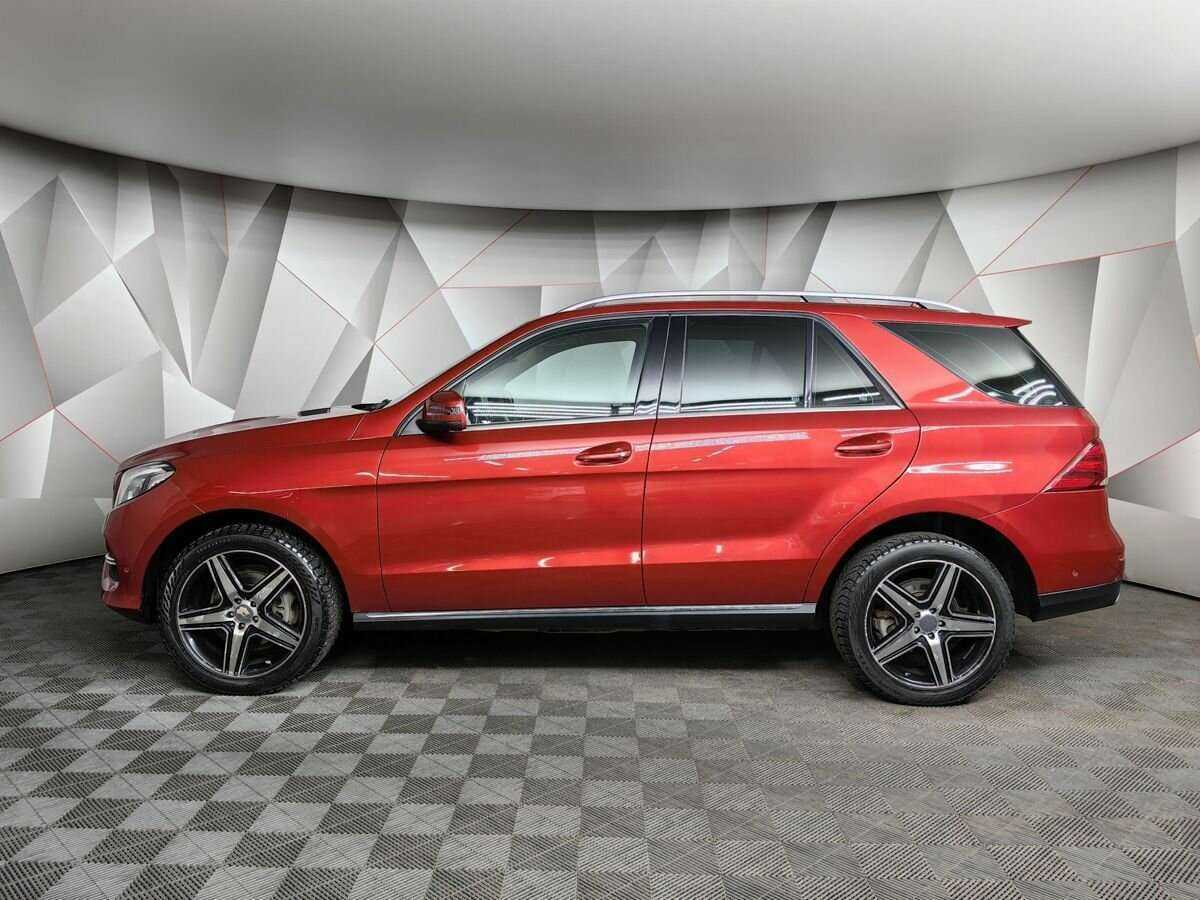 Mercedes-Benz GLE 2015 года с пробегом. Фото: #4