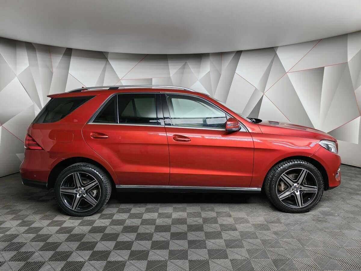 Mercedes-Benz GLE 2015 года с пробегом. Фото: #5