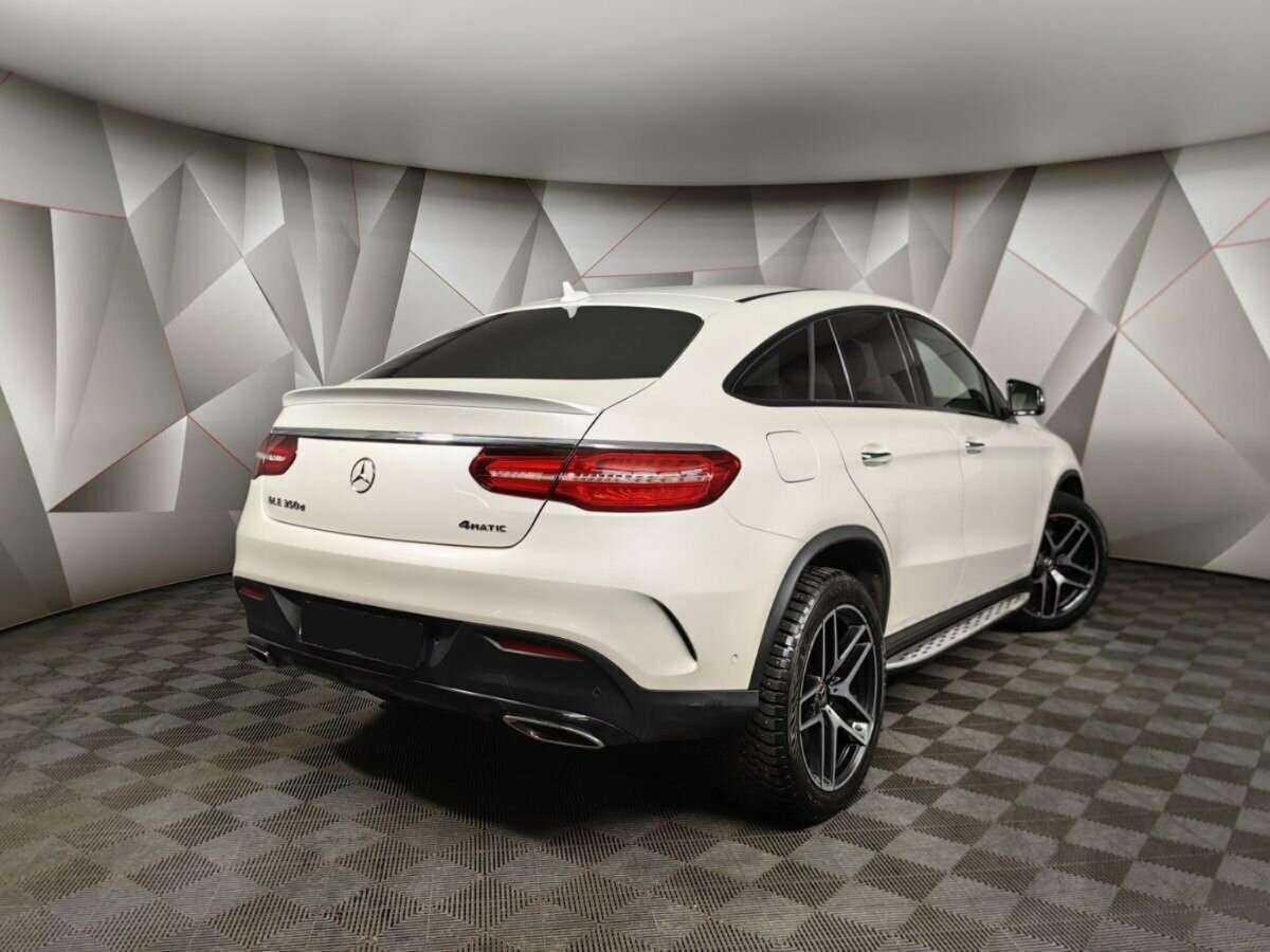 Mercedes-Benz GLE Coupe 2017 года с пробегом. Фото: #1