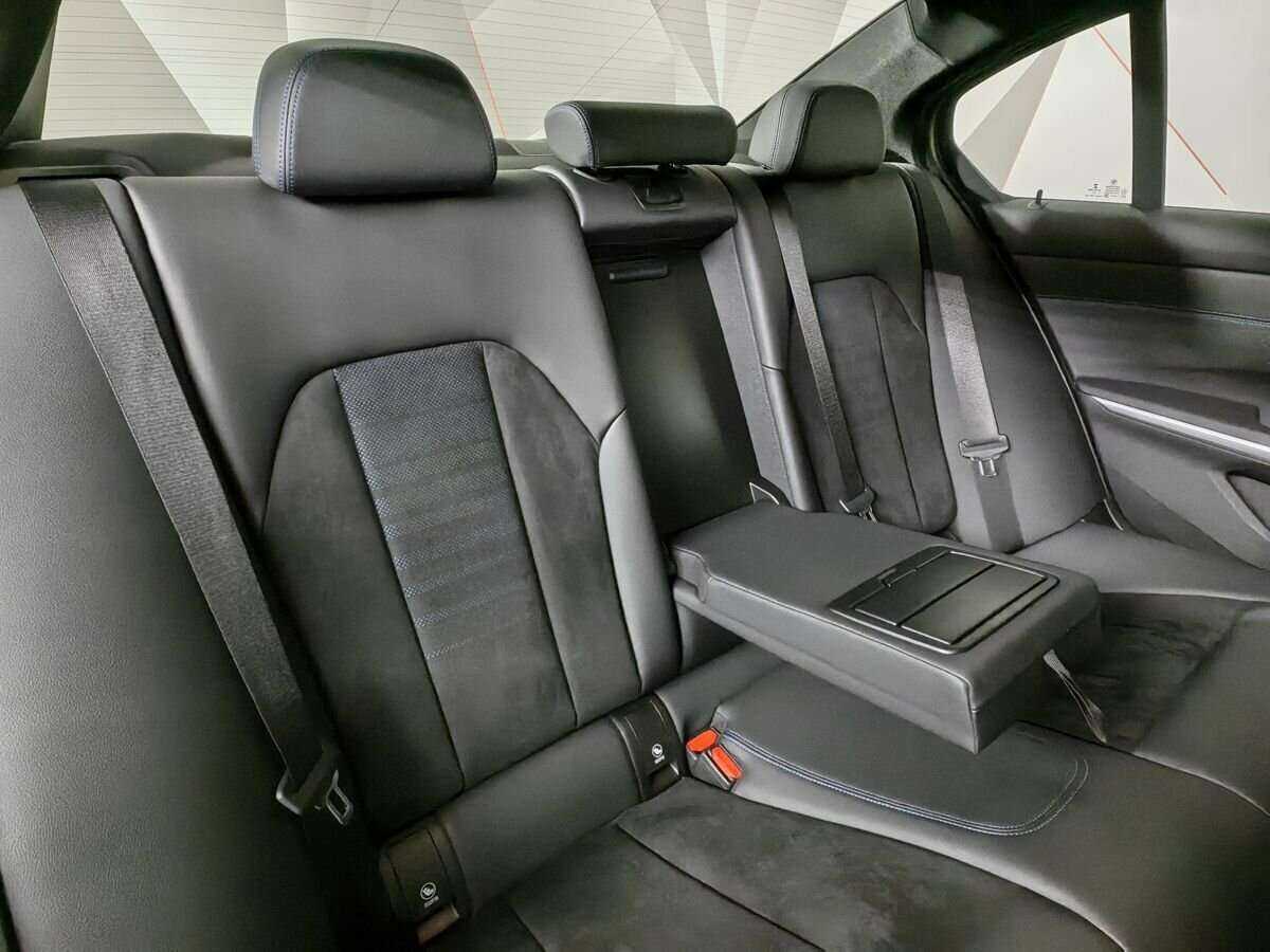 BMW 3 серии 2020 года с пробегом. Фото: #12