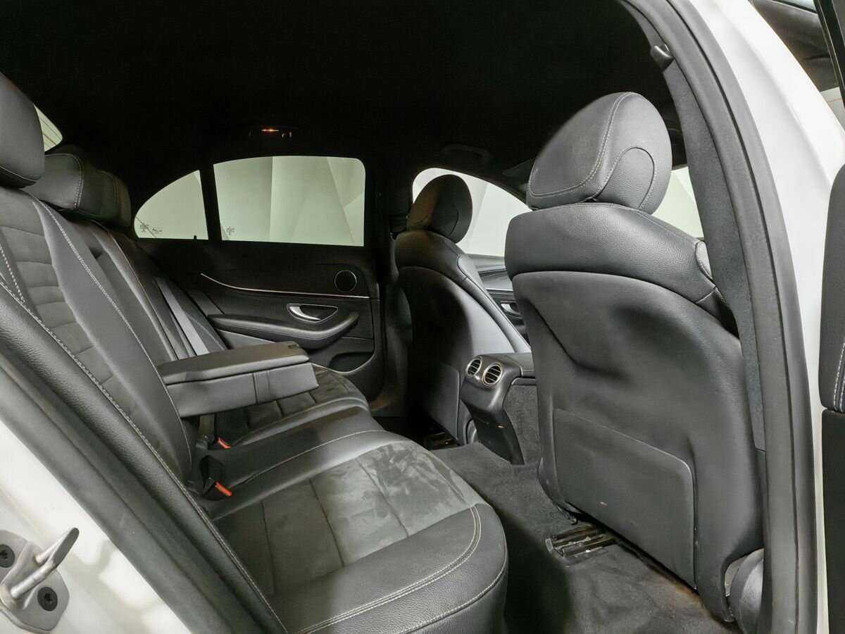 Mercedes-Benz E-Класс 2020 года с пробегом. Фото: #11