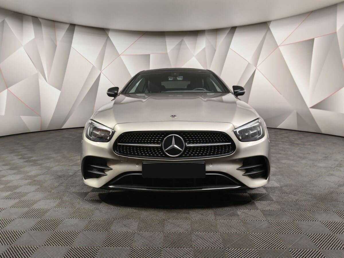 Mercedes-Benz E-Класс 2020 года с пробегом. Фото: #6