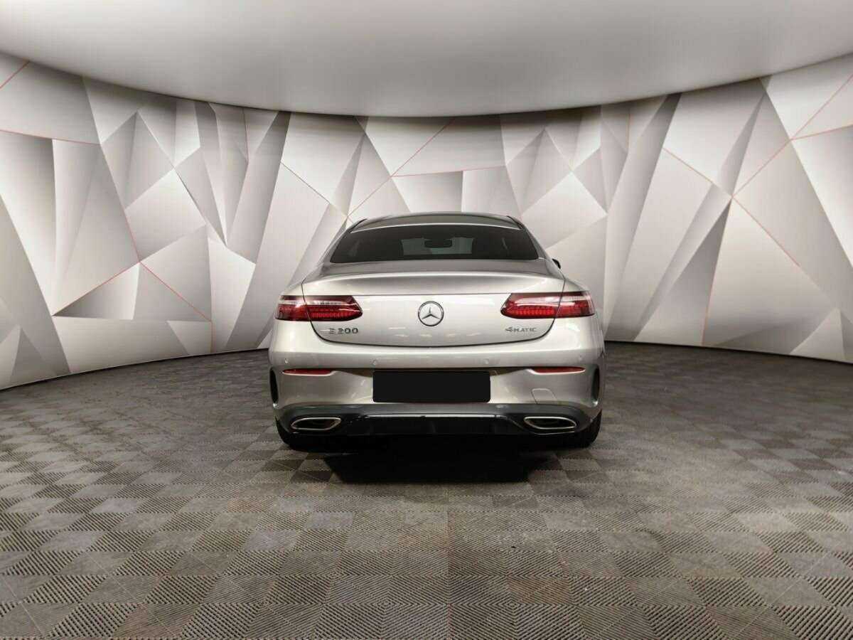 Mercedes-Benz E-Класс 2020 года с пробегом. Фото: #7