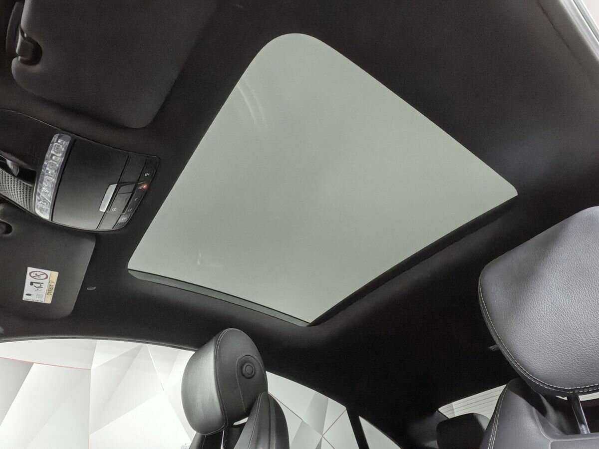 Mercedes-Benz E-Класс 2020 года с пробегом. Фото: #18