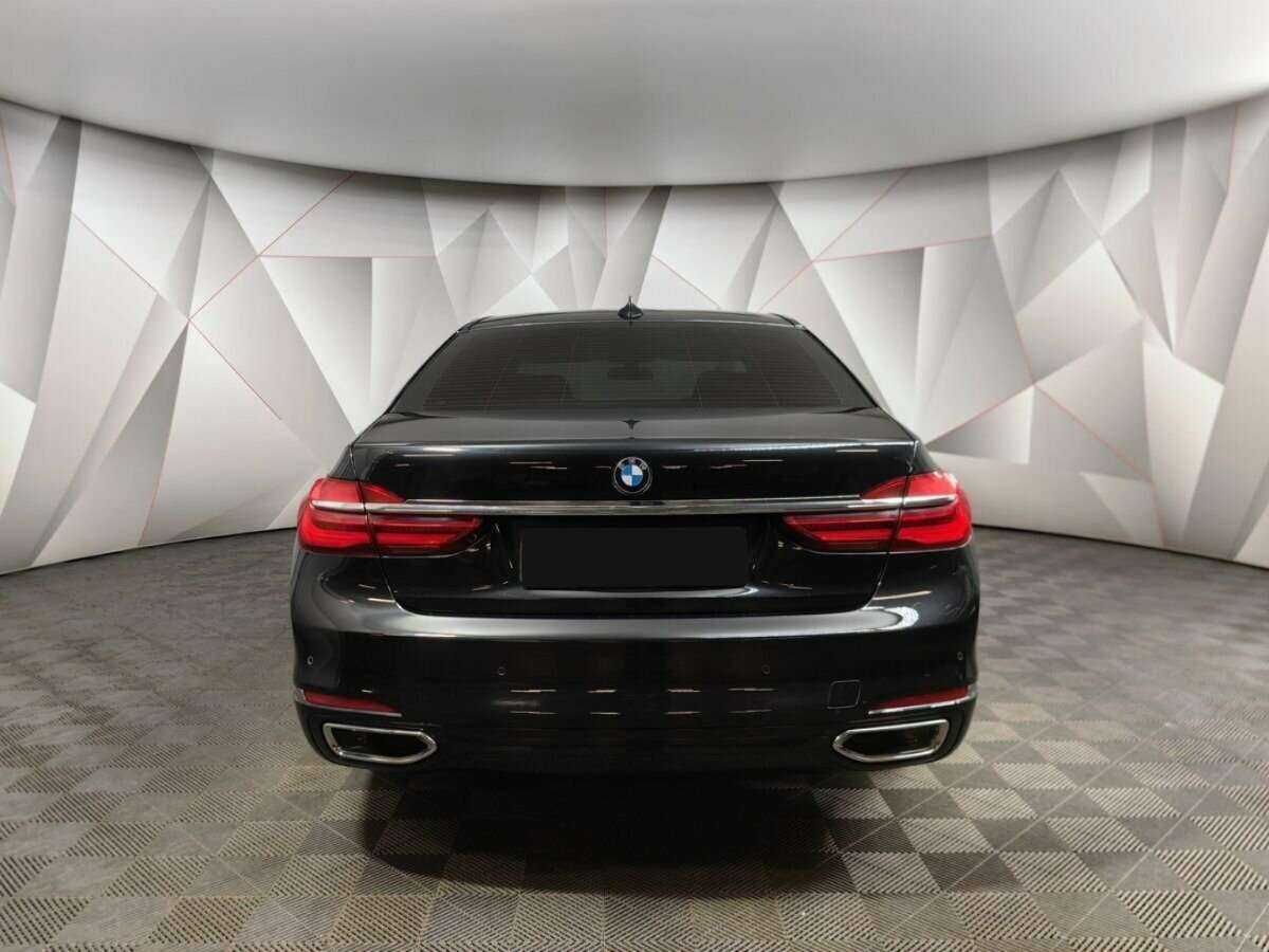 BMW 7 серии 2017 года с пробегом. Фото: #7