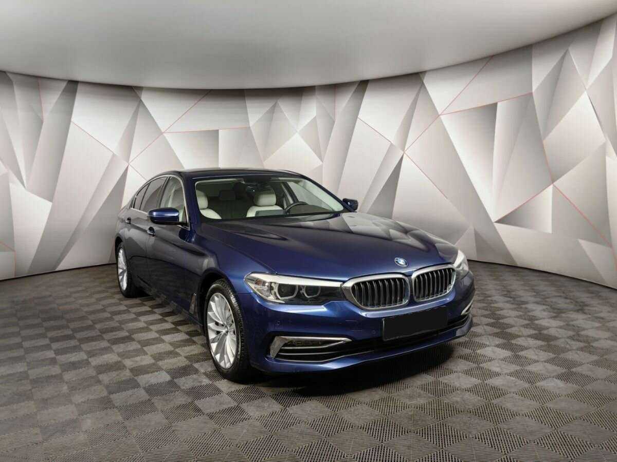 BMW 5 серии 2017 года с пробегом. Фото: #2