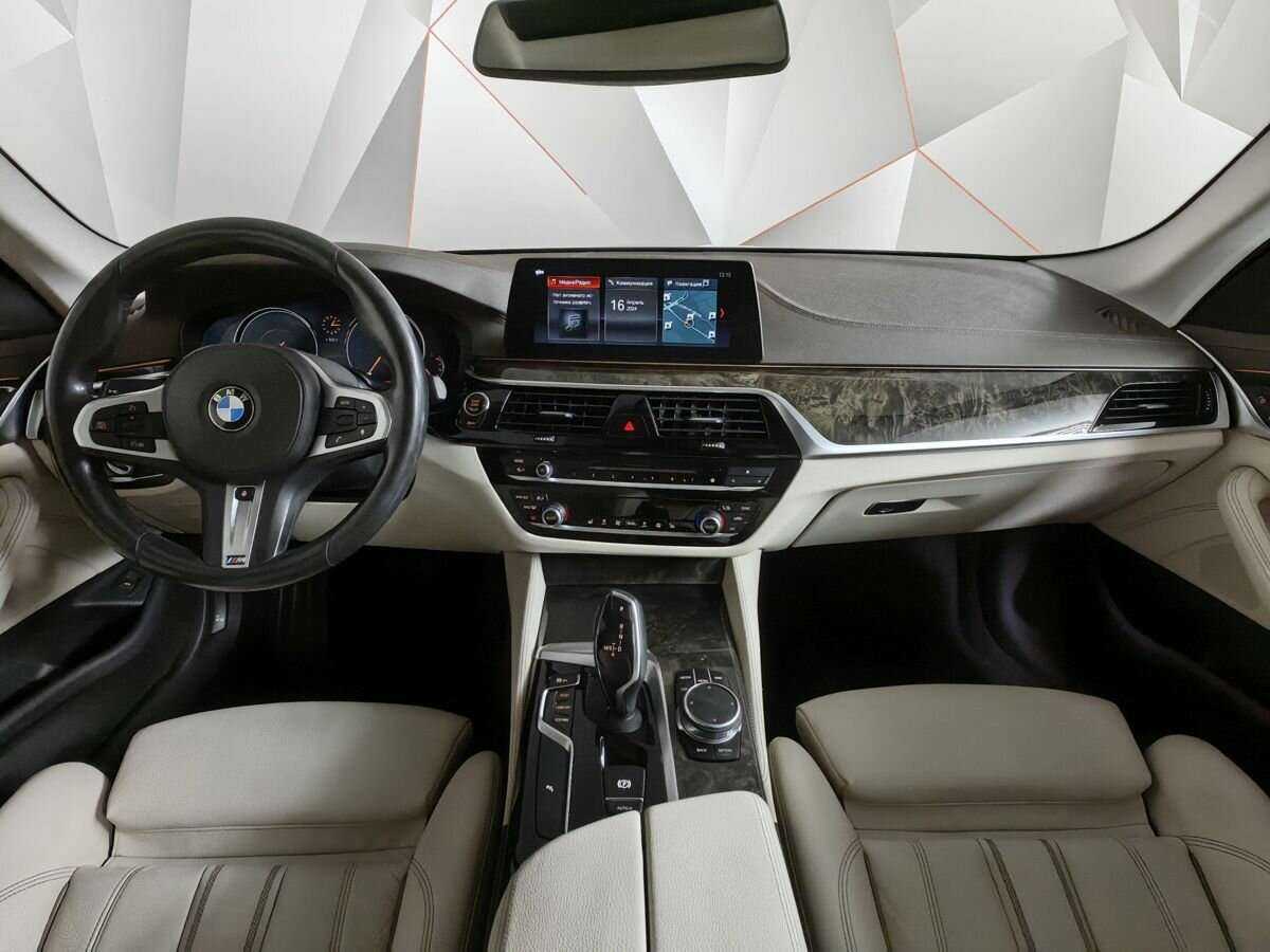 BMW 5 серии 2017 года с пробегом. Фото: #9