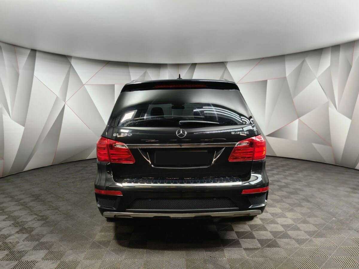 Mercedes-Benz GL-Класс 2015 года с пробегом. Фото: #7