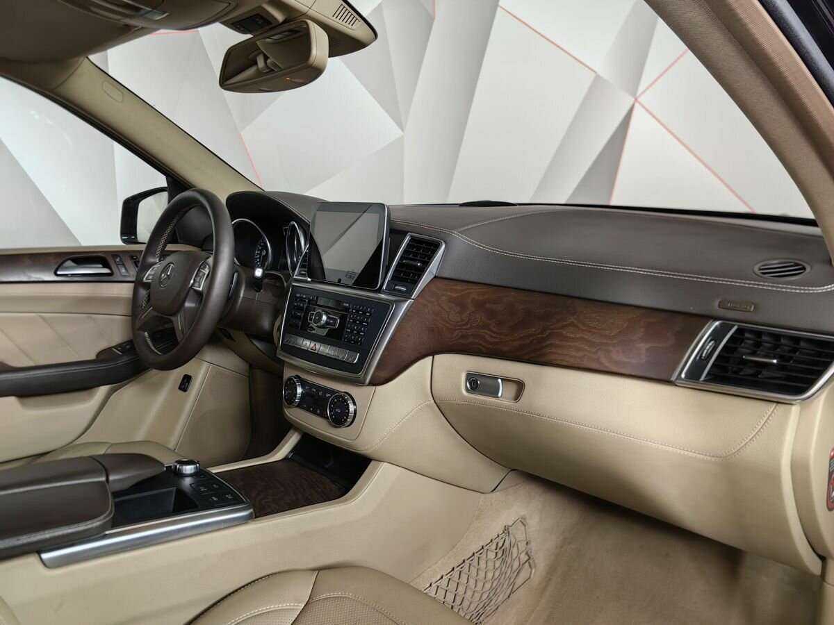 Mercedes-Benz GL-Класс 2015 года с пробегом. Фото: #8