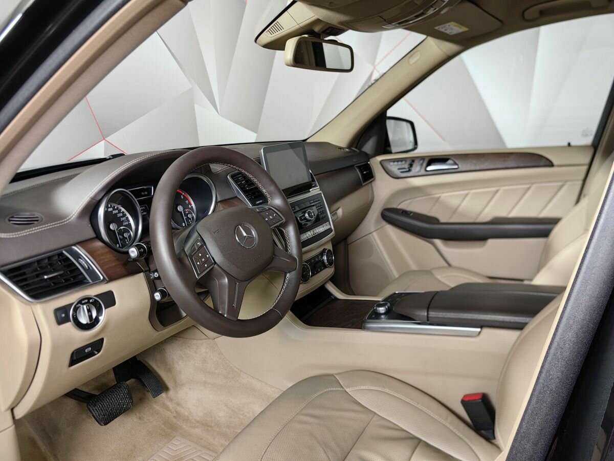 Mercedes-Benz GL-Класс 2015 года с пробегом. Фото: #13