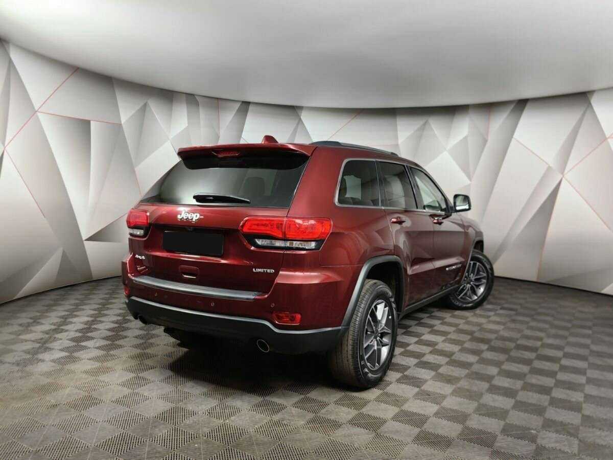 Jeep Grand Cherokee 2018 года с пробегом. Фото: #1