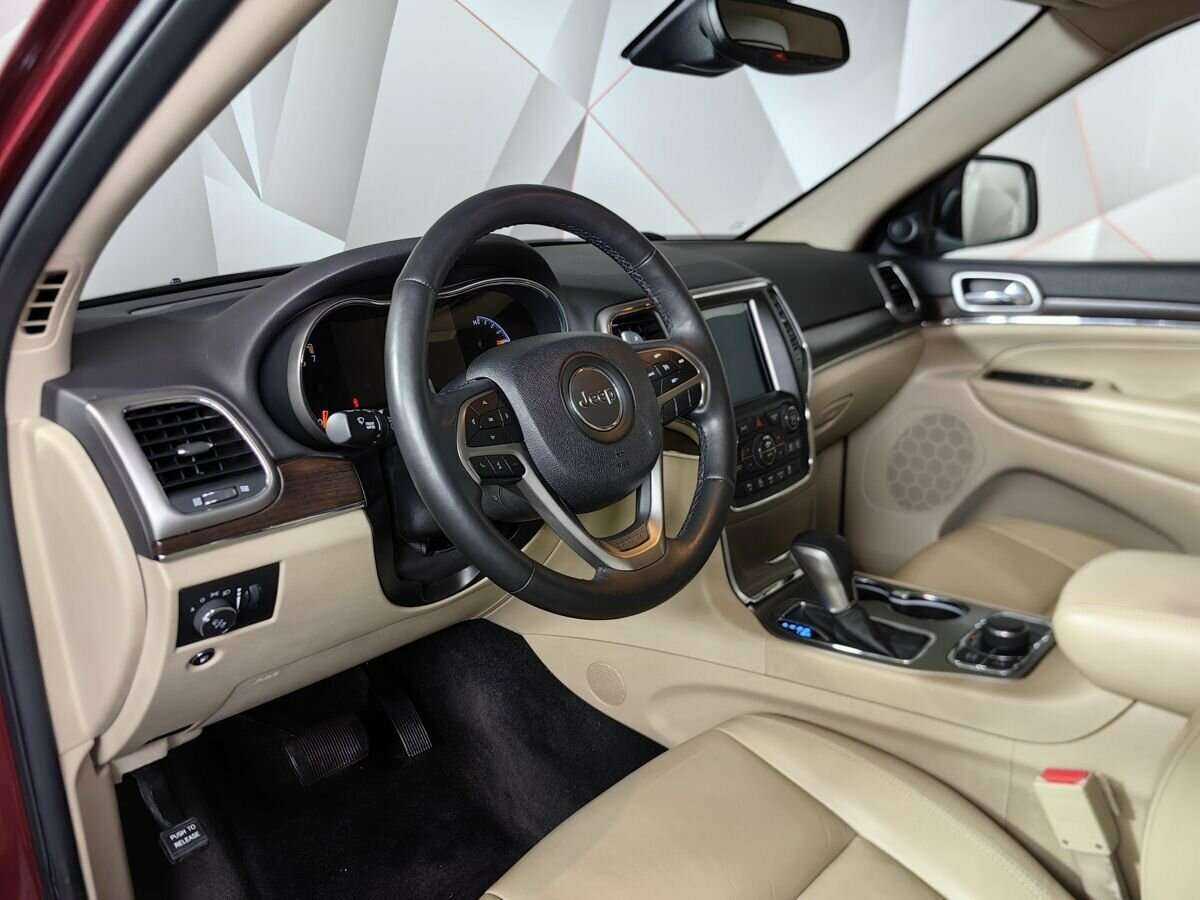 Jeep Grand Cherokee 2018 года с пробегом. Фото: #13