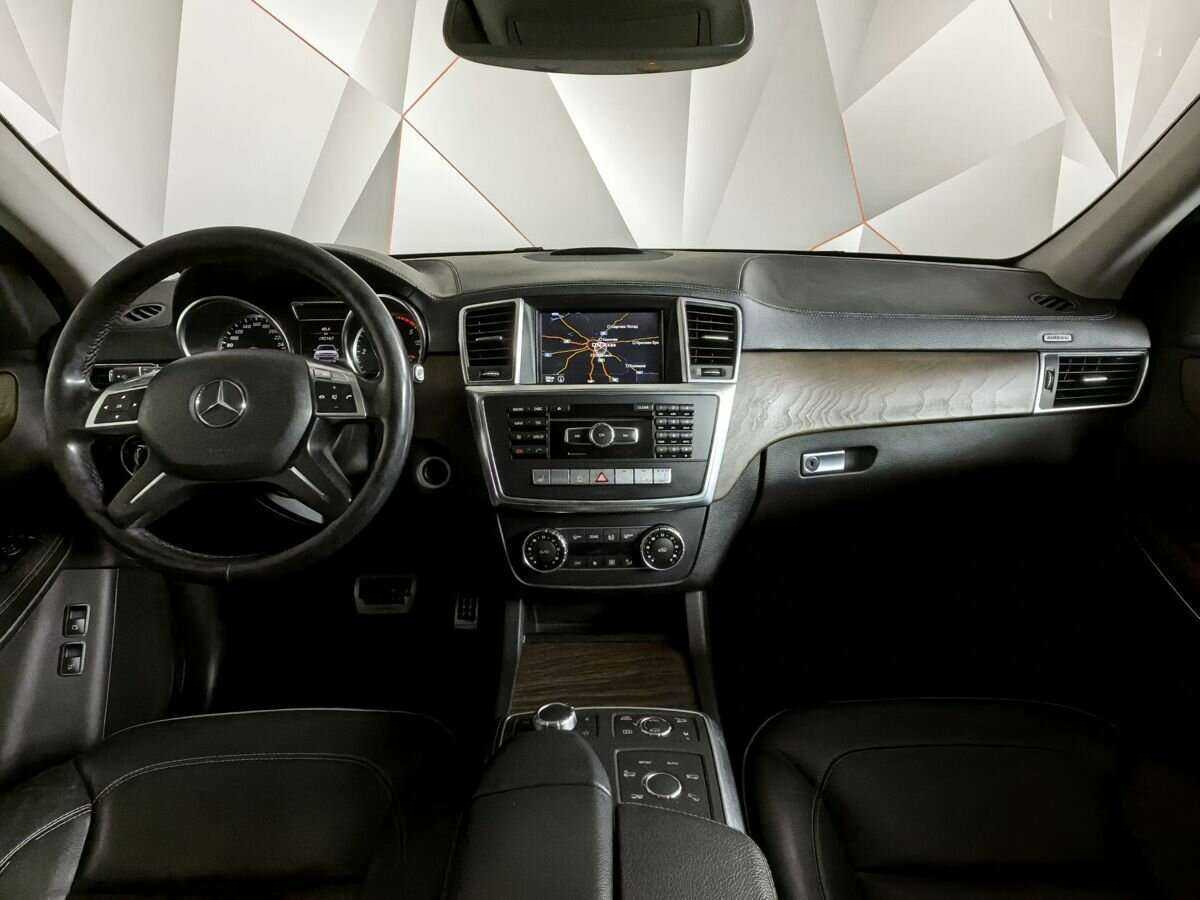 Mercedes-Benz GL-Класс 2013 года с пробегом. Фото: #9