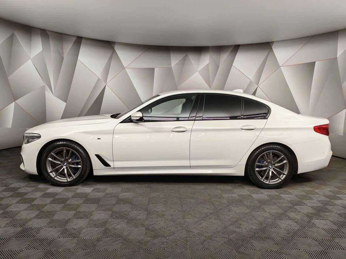 BMW 5 серии 2019 года с пробегом. Фото: #4