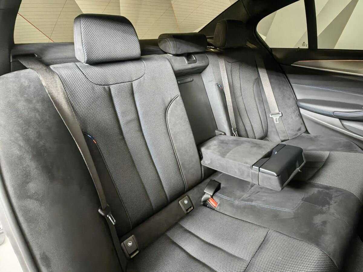 BMW 5 серии 2019 года с пробегом. Фото: #10