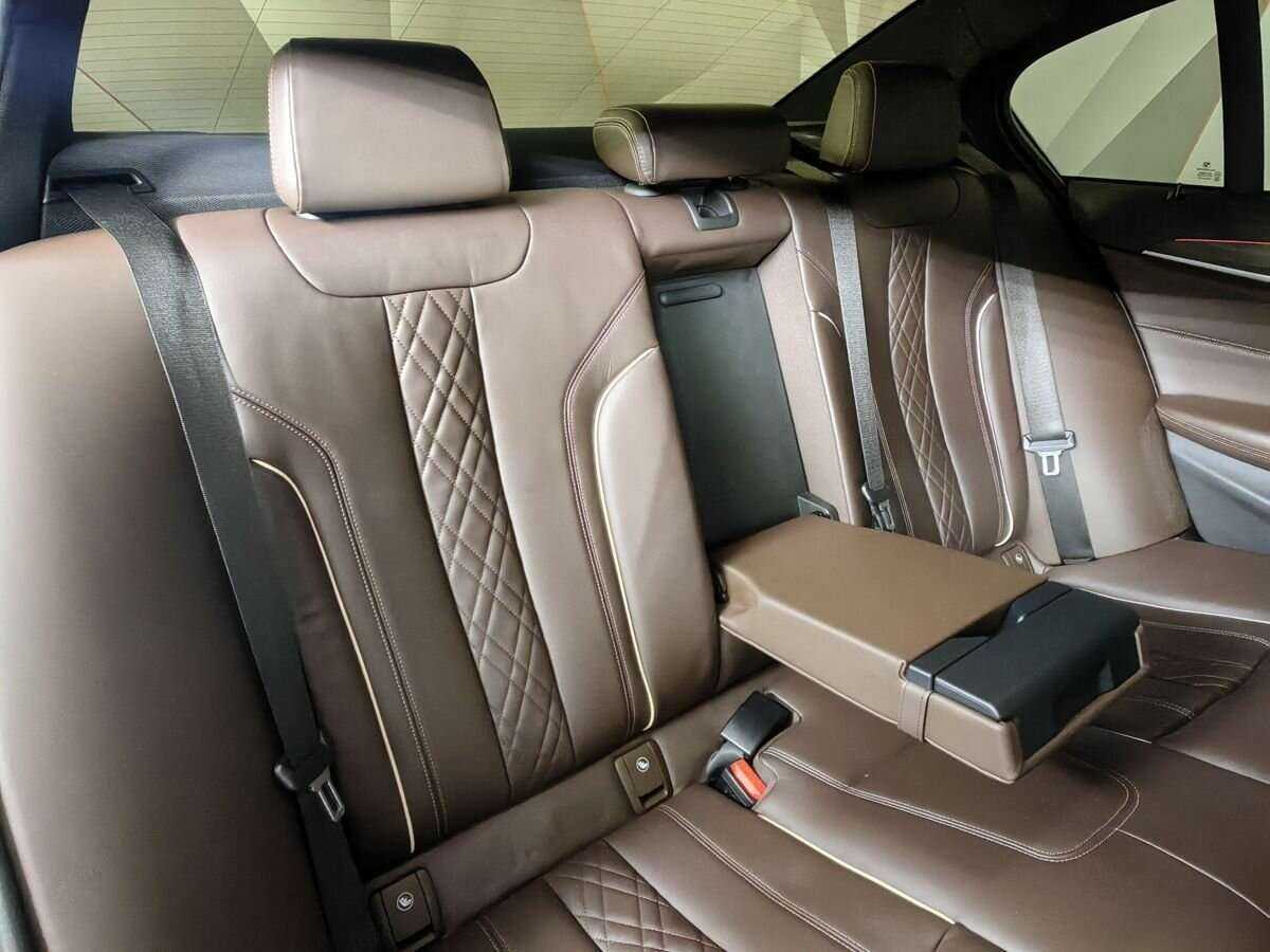 BMW 5 серии 2018 года с пробегом. Фото: #10