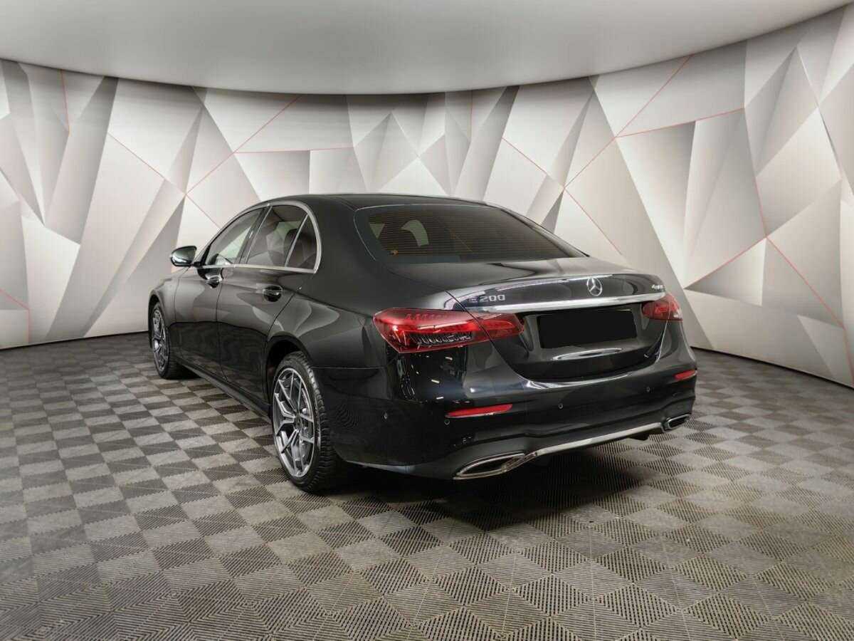 Mercedes-Benz E-Класс 2021 года с пробегом. Фото: #3