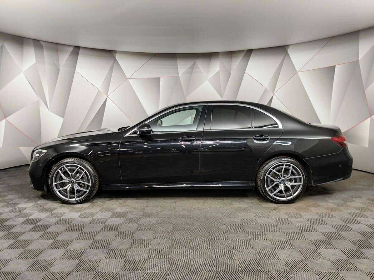 Mercedes-Benz E-Класс 2021 года с пробегом. Фото: #4