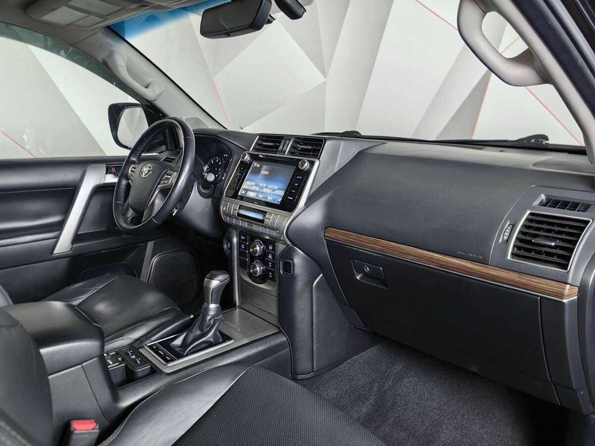 Toyota Land Cruiser Prado 2018 года с пробегом. Фото: #8