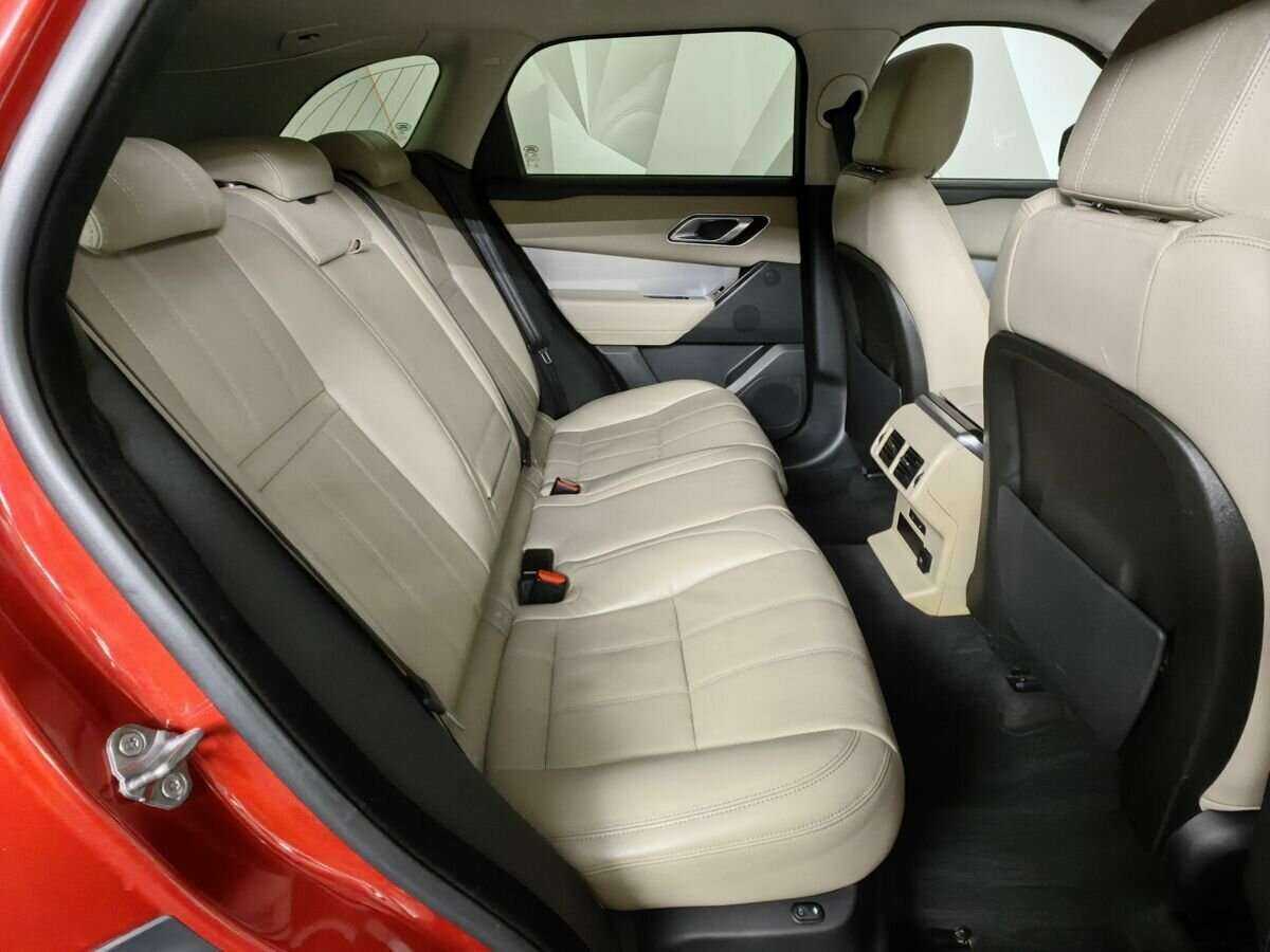 Land Rover Range Rover Velar 2018 года с пробегом. Фото: #10