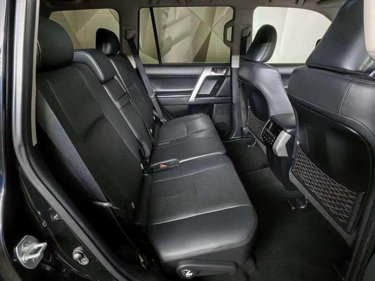 Toyota Land Cruiser Prado 2020 года с пробегом. Фото: #9