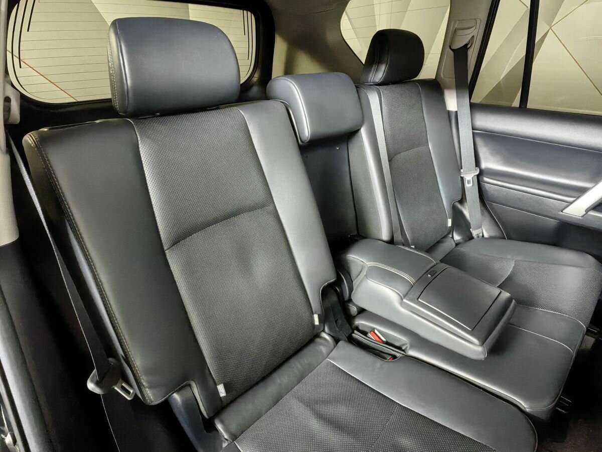 Toyota Land Cruiser Prado 2020 года с пробегом. Фото: #10