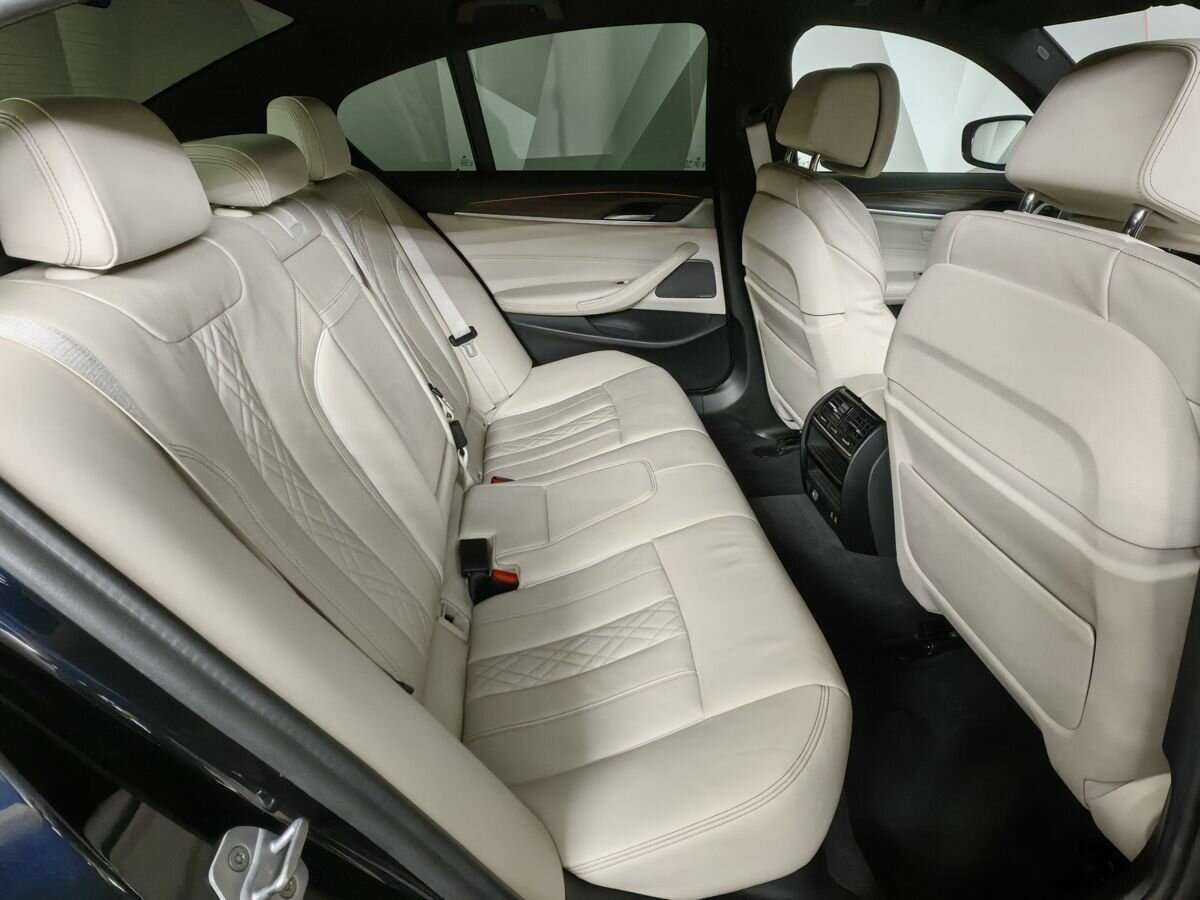 BMW 5 серии 2019 года с пробегом. Фото: #11