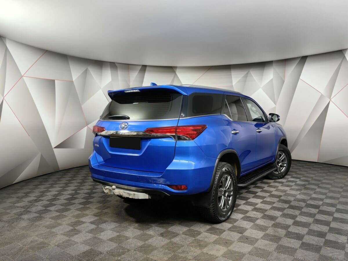 Toyota Fortuner 2017 года с пробегом. Фото: #1