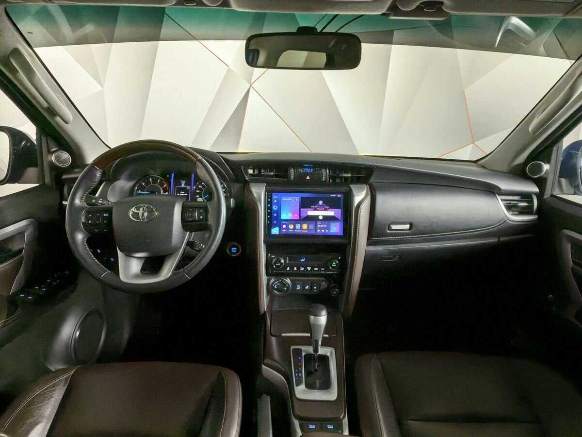Toyota Fortuner 2017 года с пробегом. Фото: #9