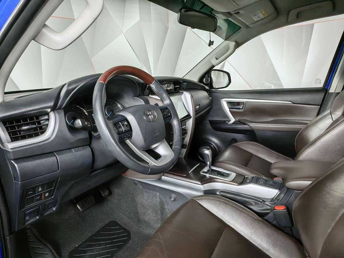 Toyota Fortuner 2017 года с пробегом. Фото: #13