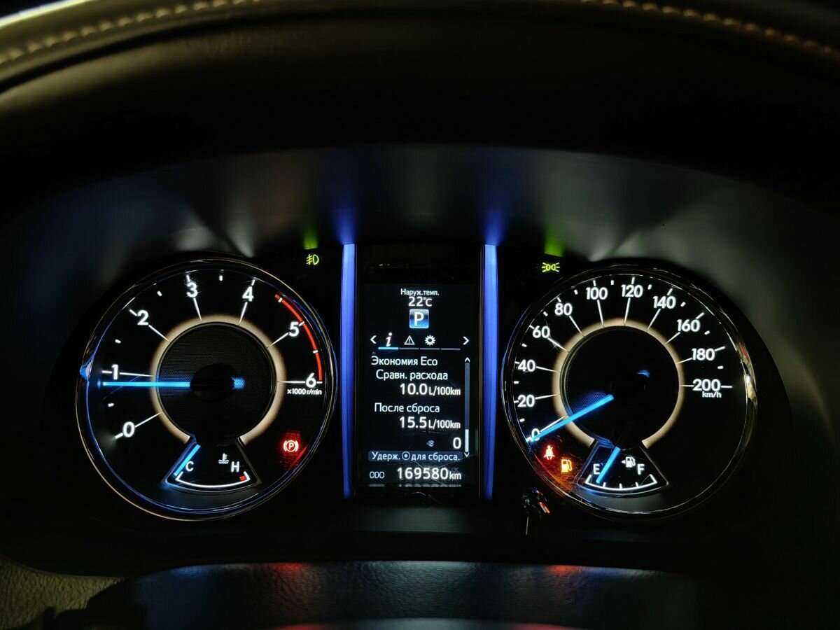 Toyota Fortuner 2017 года с пробегом. Фото: #17