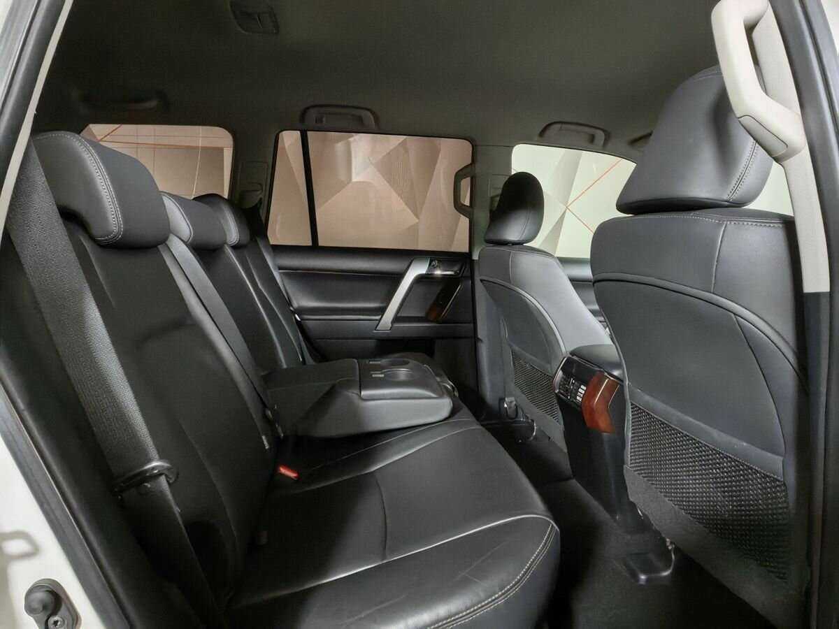 Toyota Land Cruiser Prado 2014 года с пробегом. Фото: #11