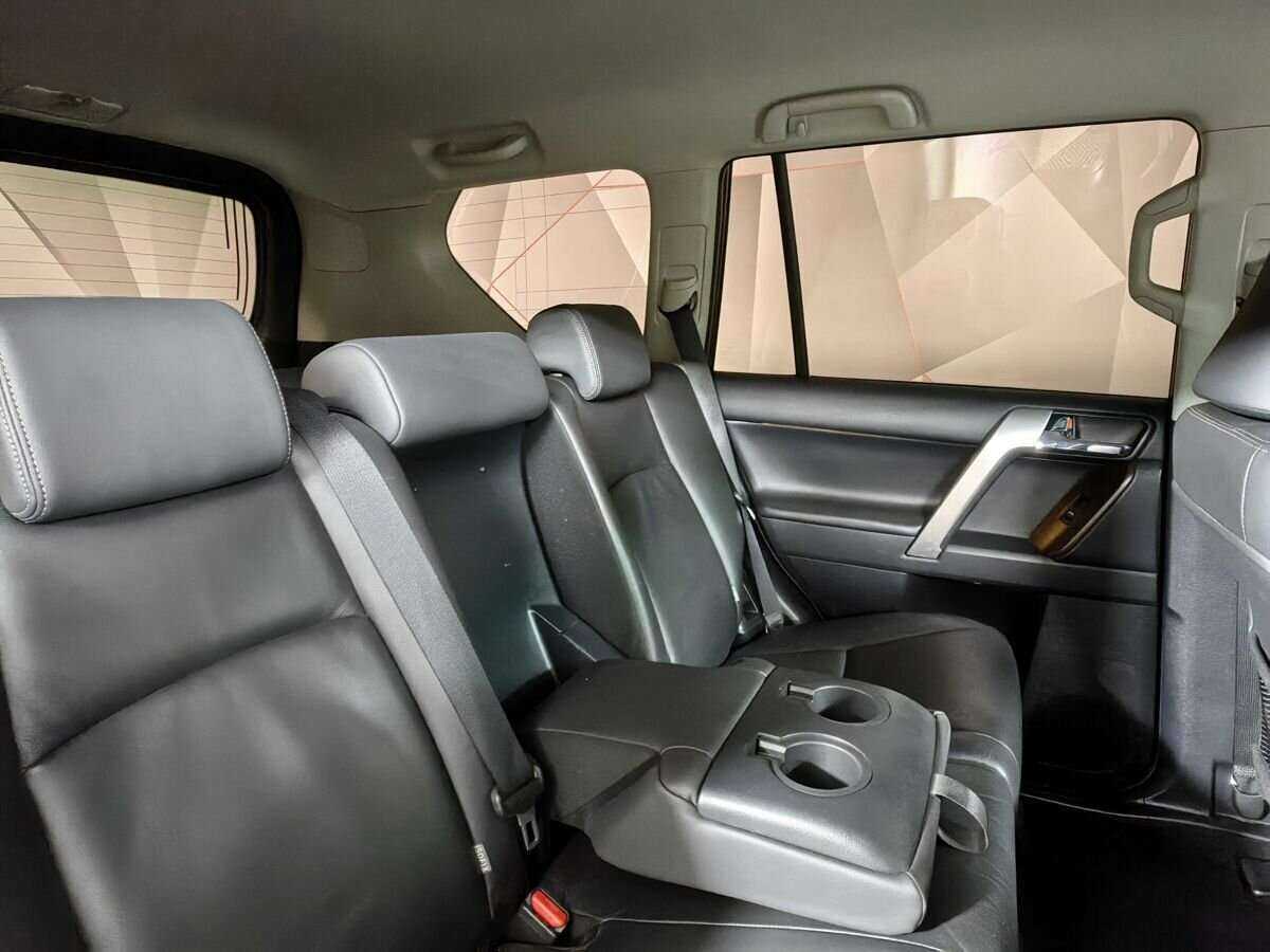 Toyota Land Cruiser Prado 2014 года с пробегом. Фото: #12