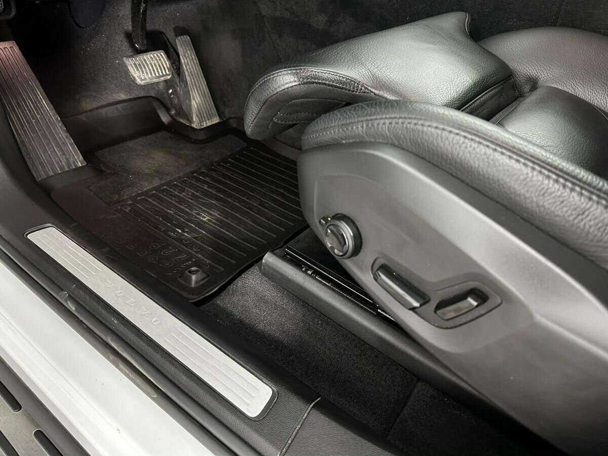 Volvo XC60 2021 года с пробегом. Фото: #8