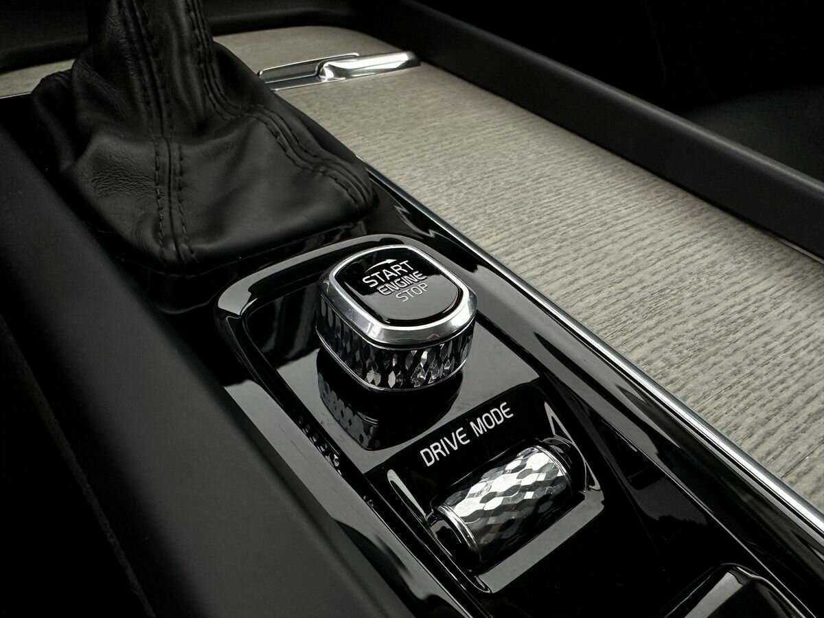 Volvo XC60 2021 года с пробегом. Фото: #15