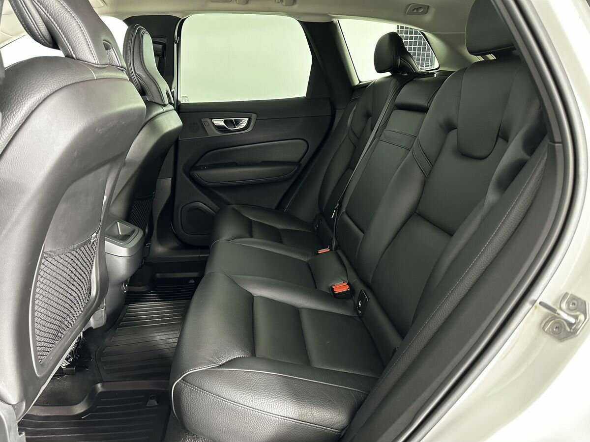 Volvo XC60 2021 года с пробегом. Фото: #16