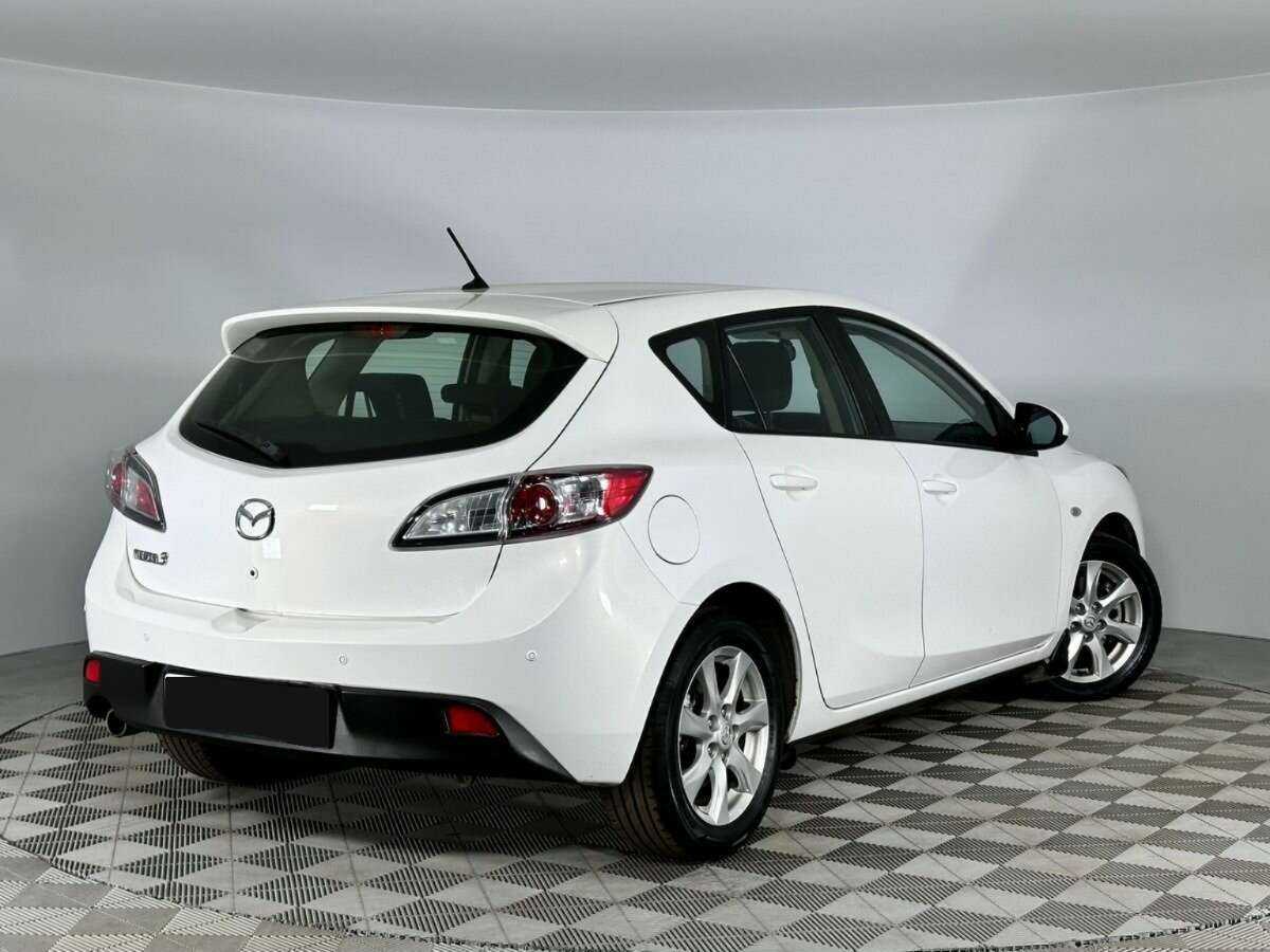 Mazda 3 2011 года с пробегом. Фото: #1